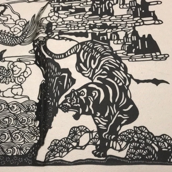 ๐ฅON SALE๐ฅDragon and Tiger ๐ Handmade PaperCut Silhouette Scherenschnette - Picture 3 of 6